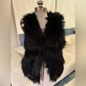 H&M Divided Black Faux Fur Vest